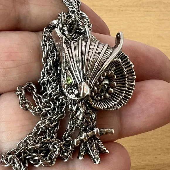 VINTAGE DAVID GRAU SPAIN GREEN CRYSTAL OWL NECKLACE PENDANT ROPE CHAIN HALLMARKD